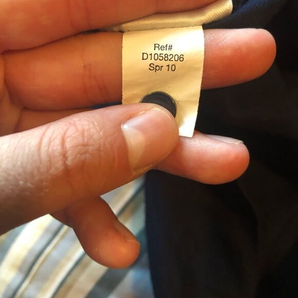 Eddie Bauer navy sheer embroidered tunic. Size small - Picture 4 of 11